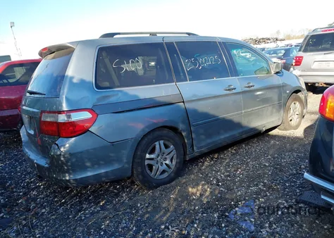 2005 Honda Odyssey Ex z USA, uszkodzony, nr VIN 5FNRL38415B112953
